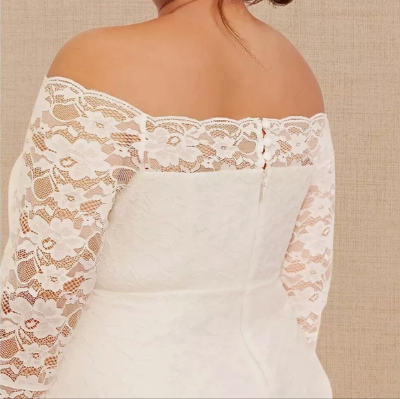 Bodycon White Dress Torrid - Picture 2 of 13